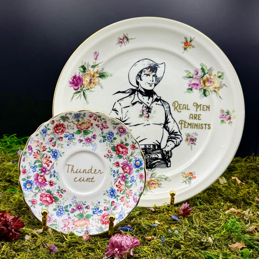 'Thunder Cunt in the garden" (profanity plate)