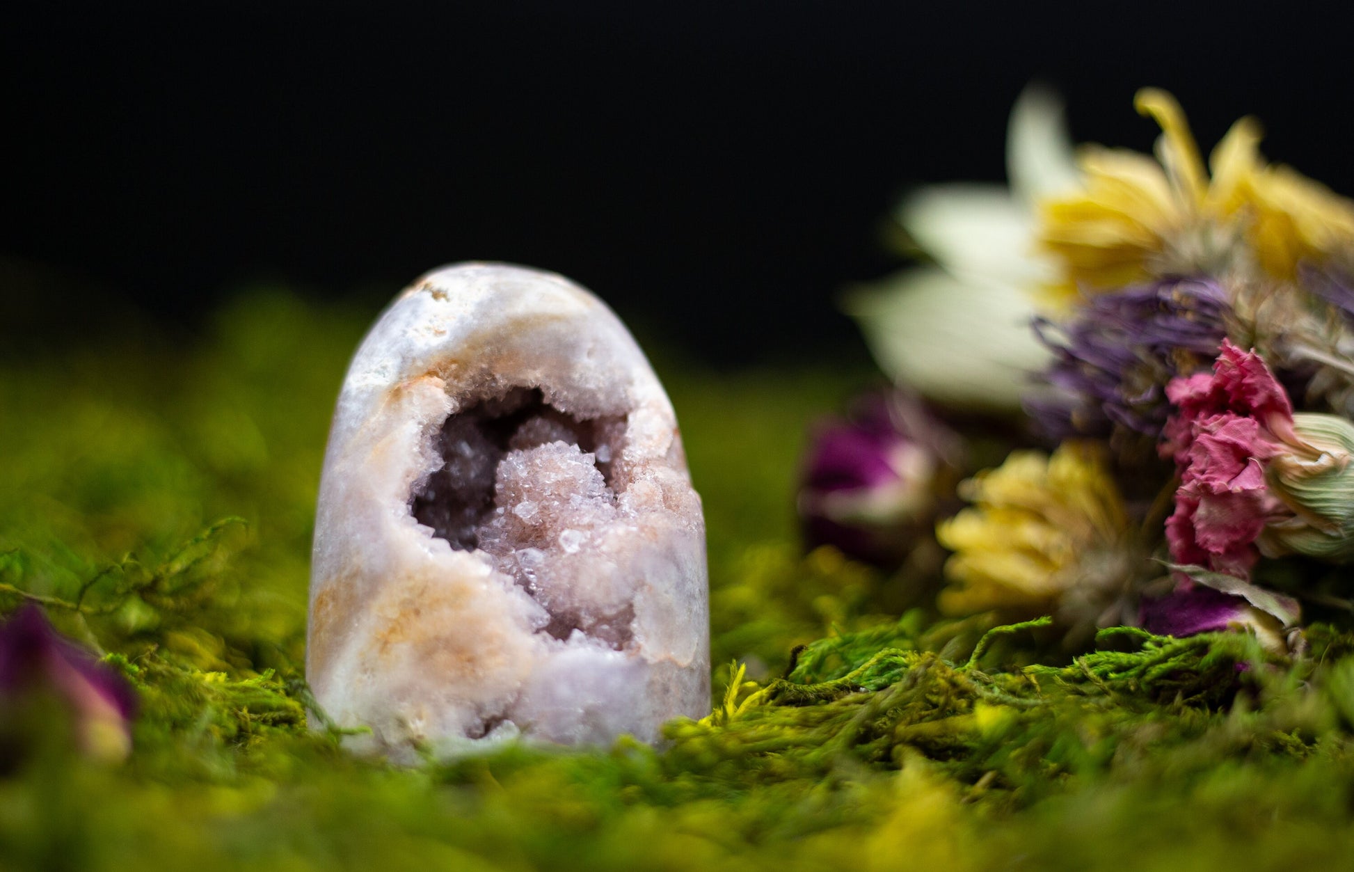 Druzy Pink Amethyst Free form | cut base | Tower