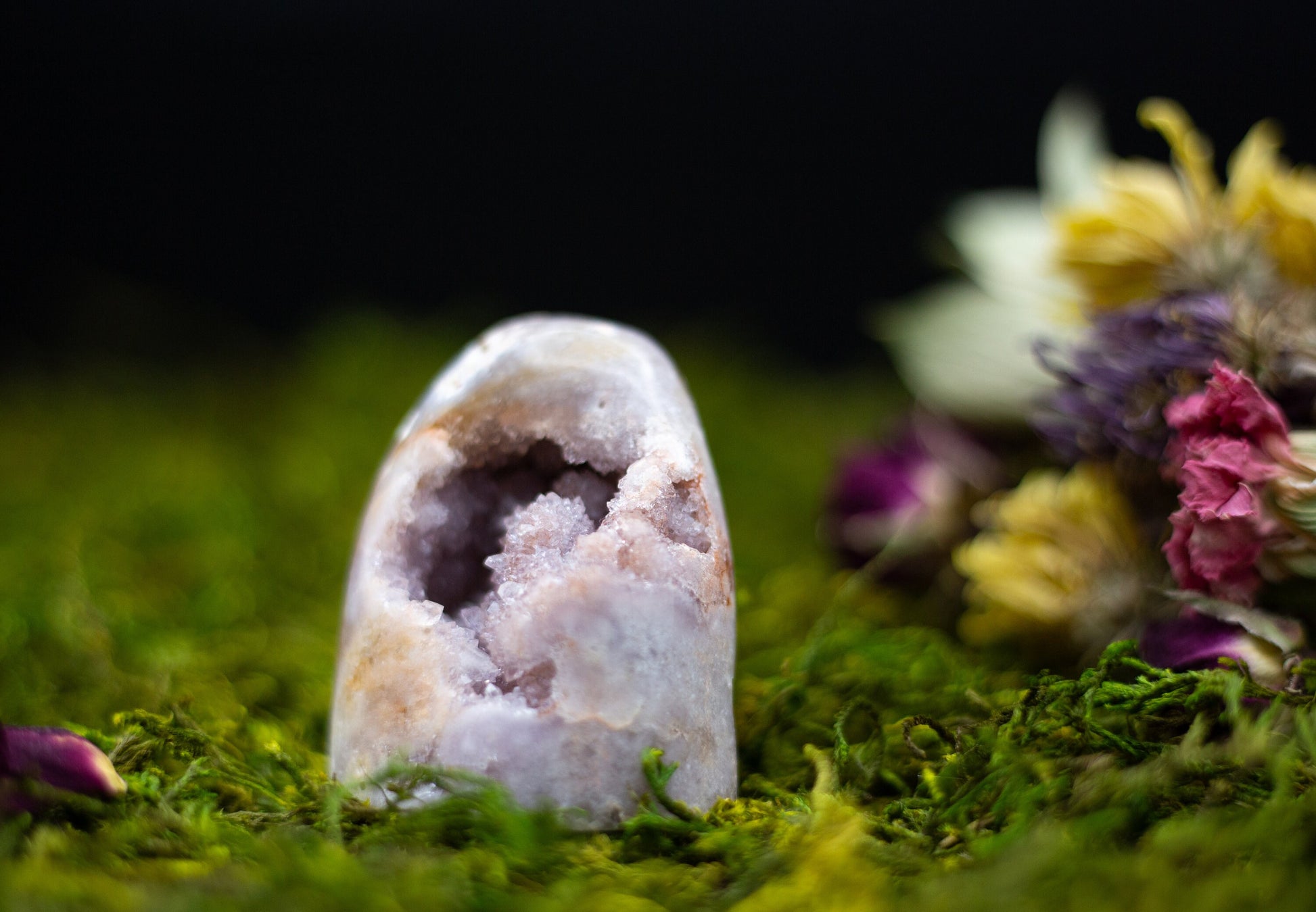 Druzy Pink Amethyst Free form | cut base | Tower